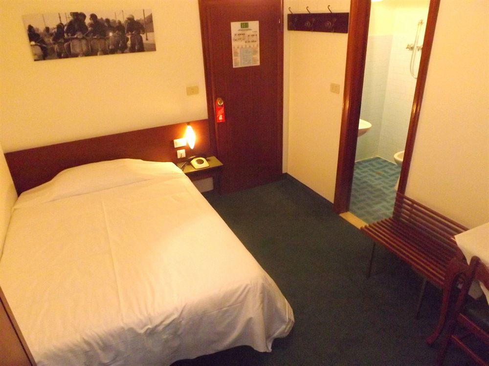 Hotel Roncobilaccio Roncobillaccio 外观 照片
